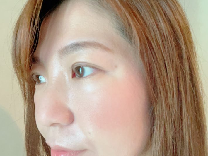 いつものチーク。ニュアンサーを重ねる前です