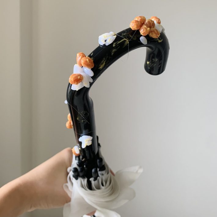 掴みたくない「絶対に持っていかれない傘」