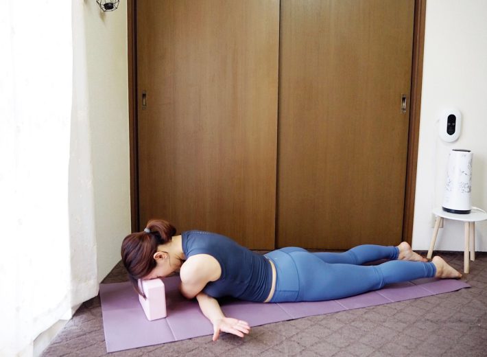 ダイソー220円の「ヨガブロック」