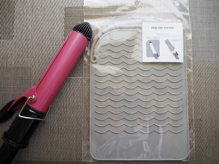 3COINS「2WAYヘアアイロンマット」