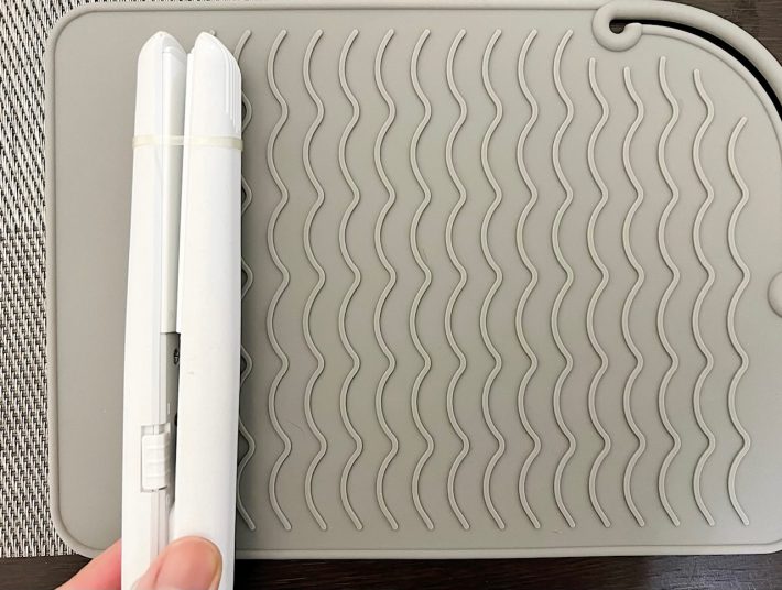 3COINS「2WAYヘアアイロンマット」