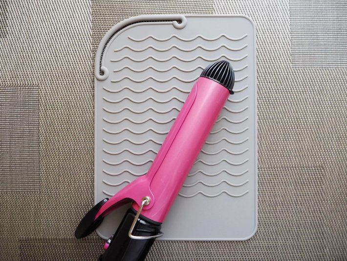 3COINS「2WAYヘアアイロンマット」