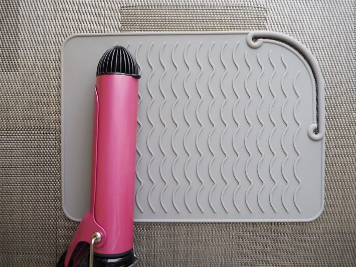 3COINS「2WAYヘアアイロンマット」