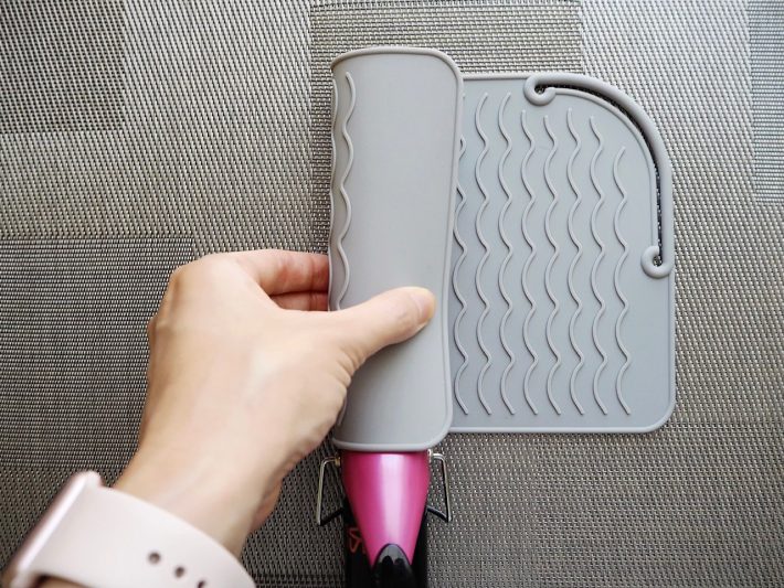 3COINS「2WAYヘアアイロンマット」