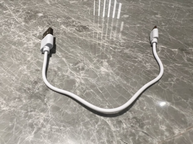 3coins_ledtripod_230531_1