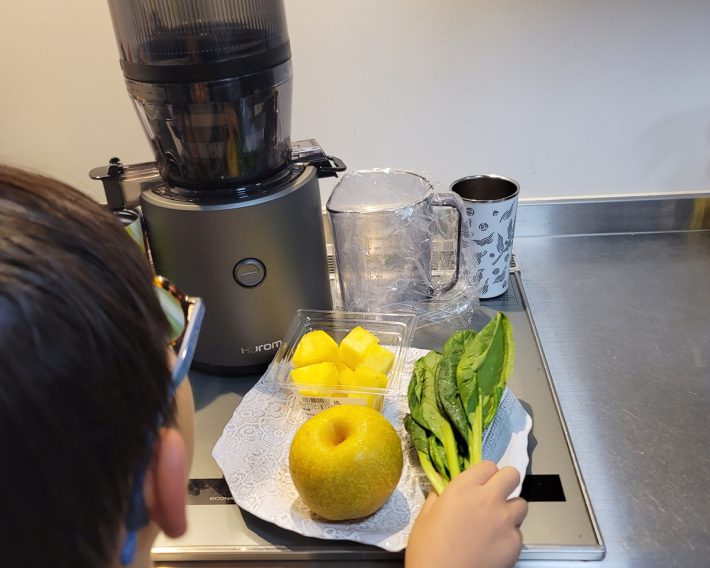 コールドプレスジュースには、野菜に含まれる栄養素を壊すことなく摂取できるメリットがあります