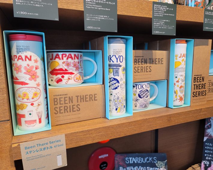 JAPANの他、TOKYOなどの都市バージョンもあり、季節などによって新しいデザインが登場しています