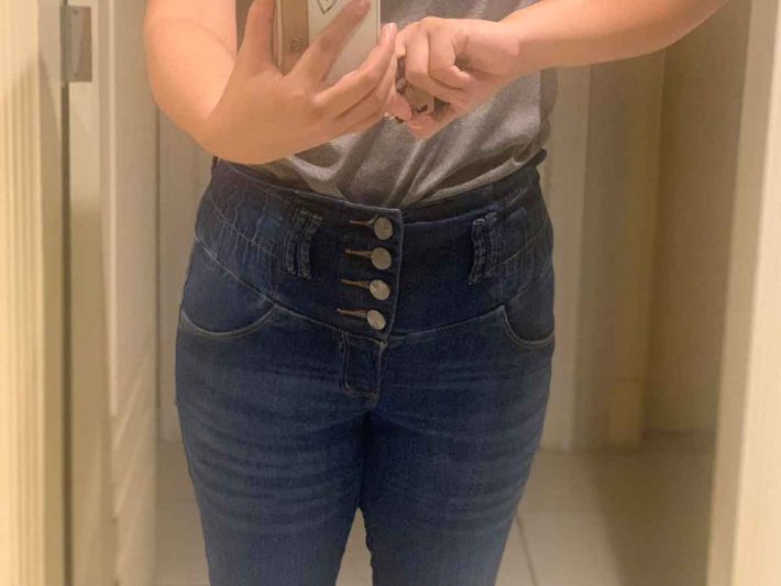 補正ジーンズ