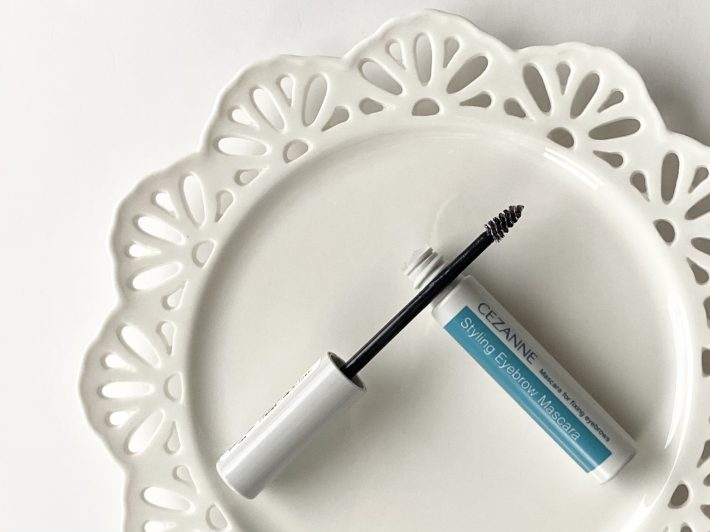 セザンヌ スタイリングアイブロウマスカラ①