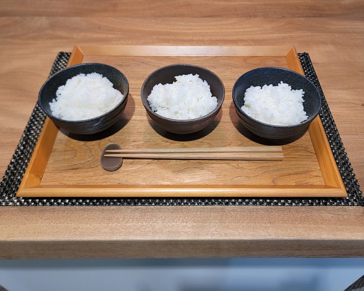 左から、ミルキークイーン、雪若丸、こしひかり