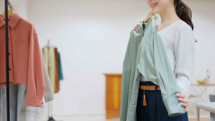 『200着の服を8割減らしたらおしゃれがずっと楽しくなった』