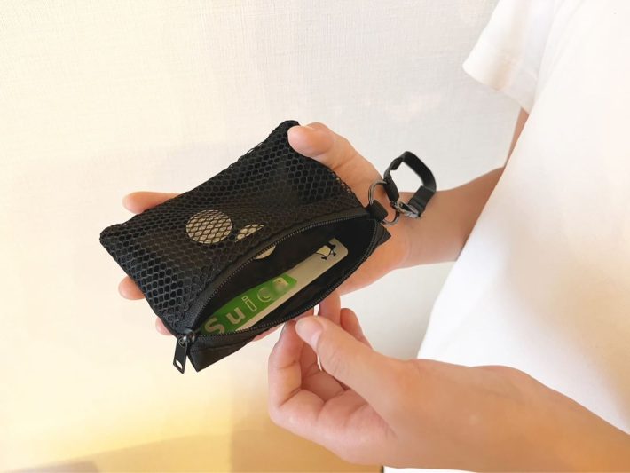 前面側についているファスナー