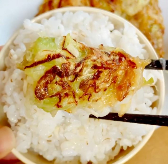 腸活もちもち味噌焼きキャベツ・材料