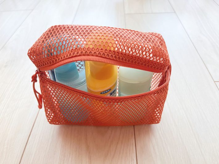 日焼け止めや虫よけミストをまとめて収納