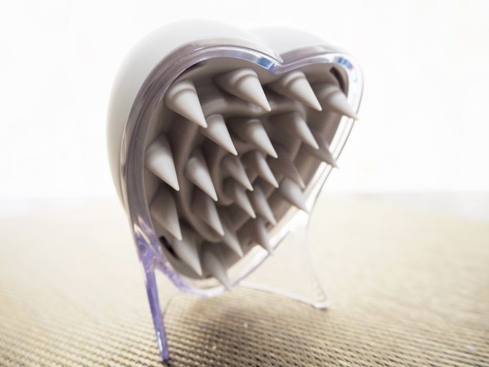 「リファハートブラシ フォースカルプ」