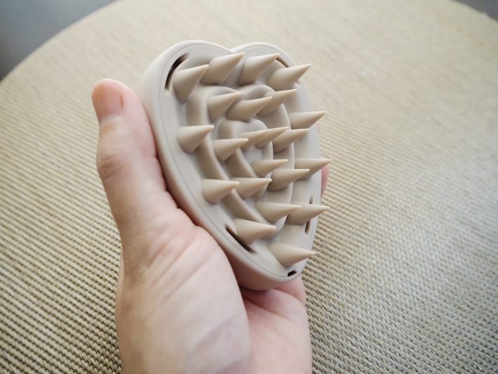 「リファハートブラシ フォースカルプ」