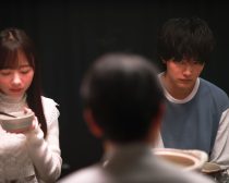 『泥濘の食卓』