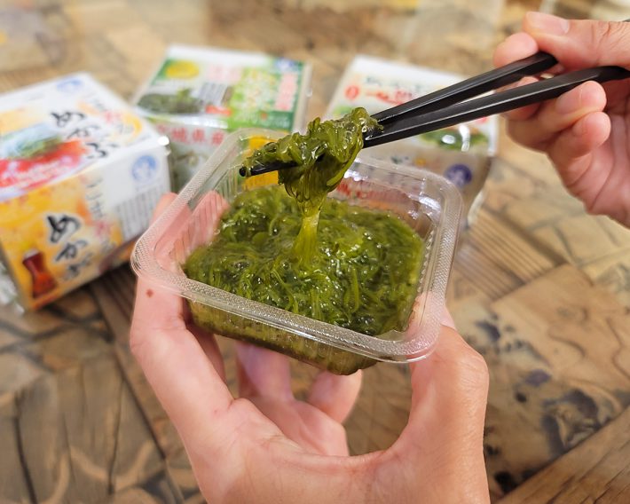 ねばねばめかぶを、食べたい時の“最初に”食べるようにしています