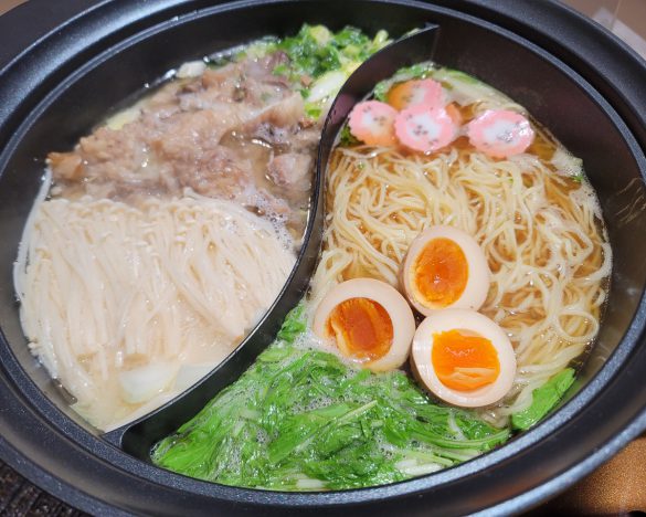 韓国鍋としょうゆラーメンを同時に作ることもできます