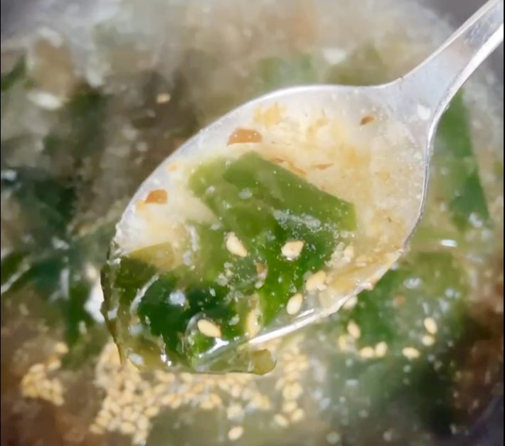 コクうま腸活わかめスープ完成