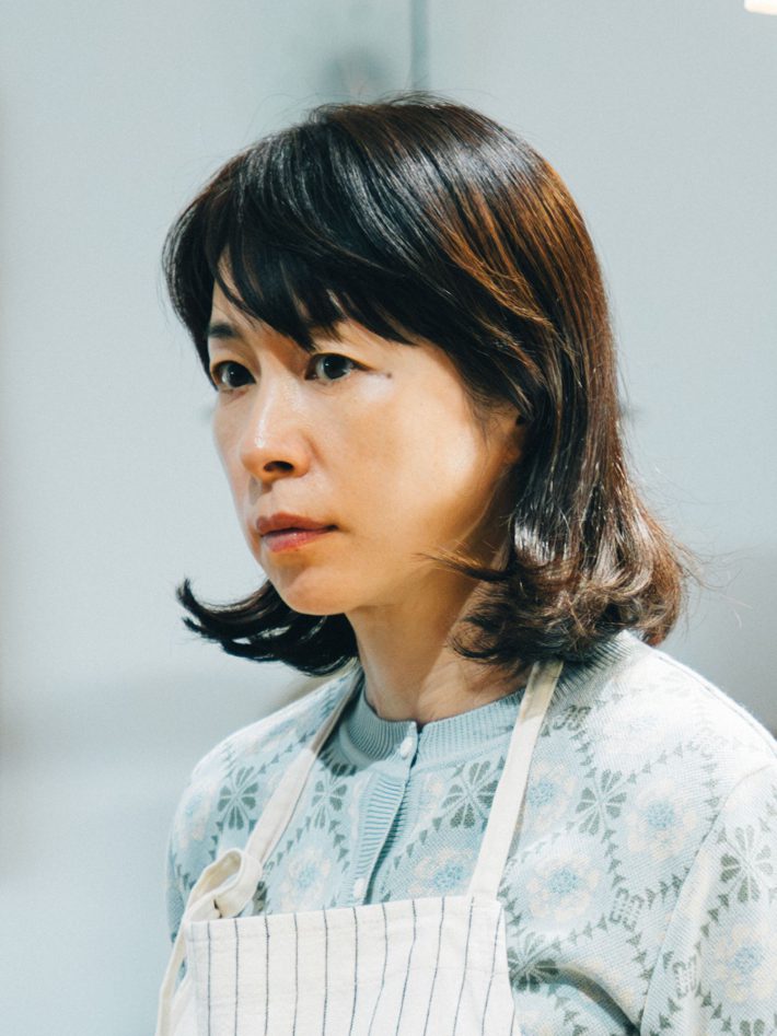 「くすぶり女とすん止め女」