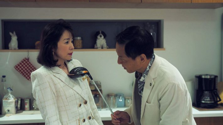 「くすぶり女とすん止め女」