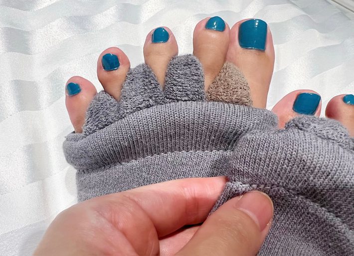 3COINS「足指ソックス」