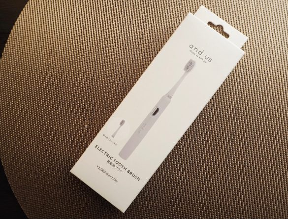 3COINS 電動歯ブラシ