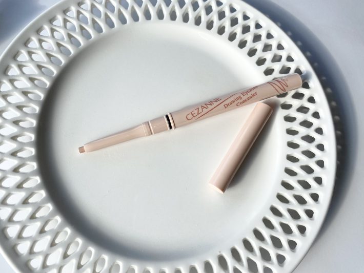 セザンヌの細芯コンシーラー