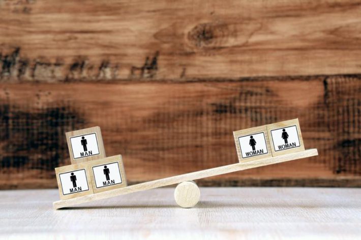 地方40代独身女性202312