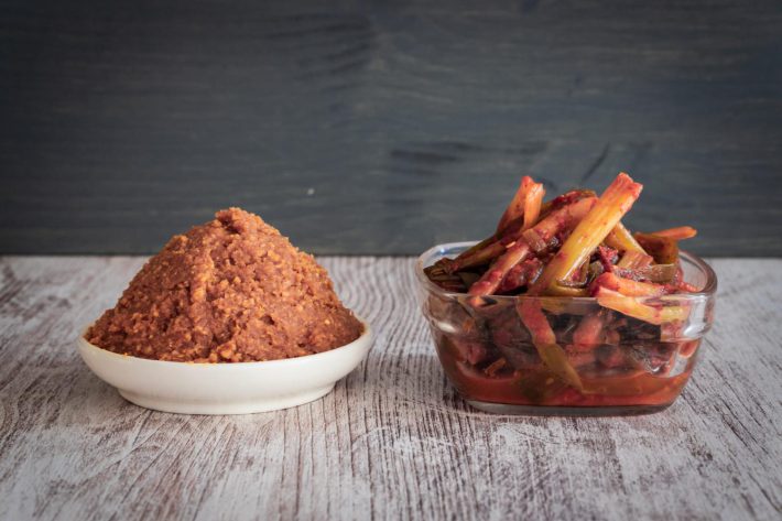 乳酸菌が豊富な味噌とキムチ