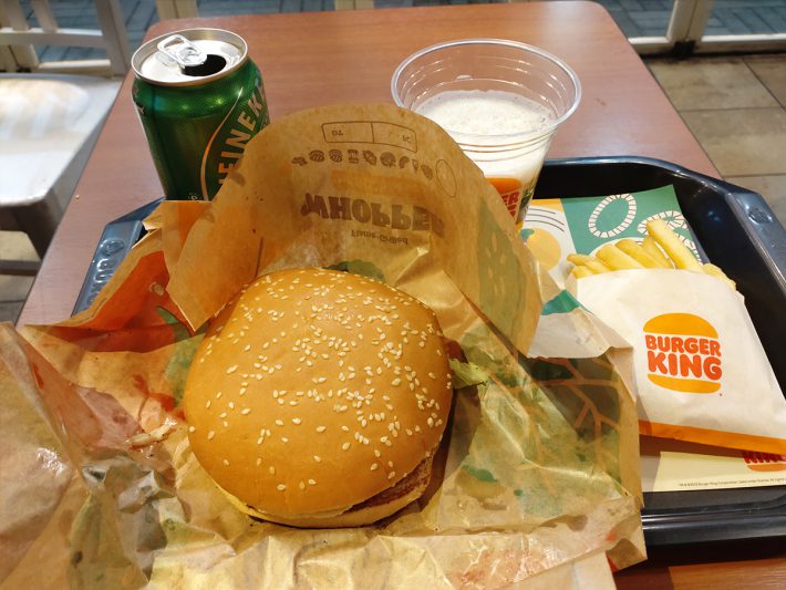 ハイネケンと相性が良いワッパーとポテト