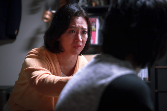 土曜ナイトドラマ『泥濘の食卓』9話より ©テレビ朝日