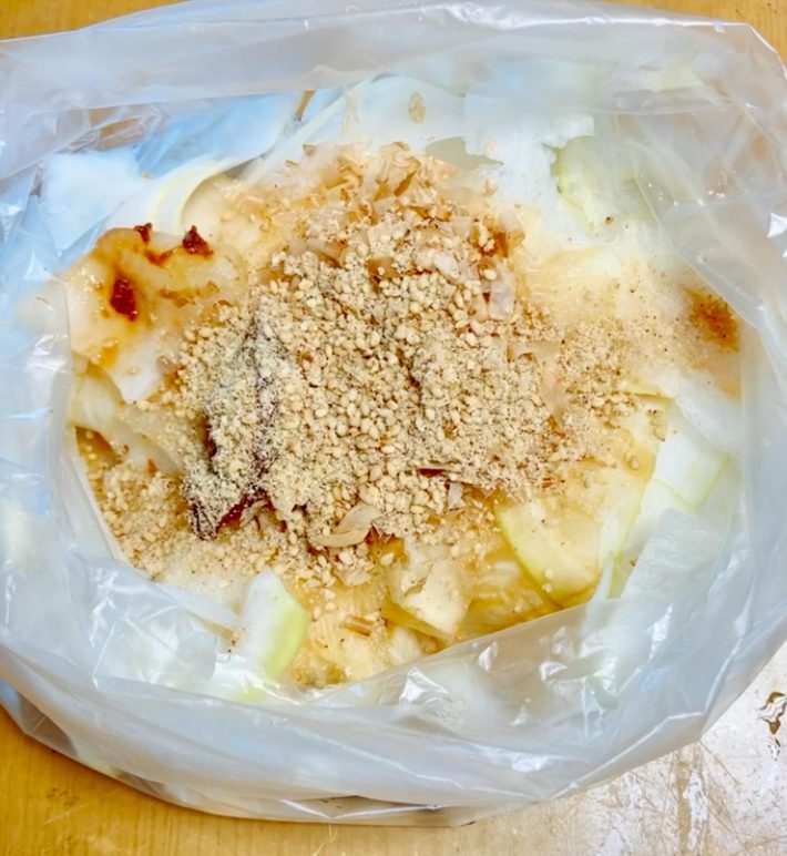 調味料を入れて10分〜1時間以上漬けたら完成