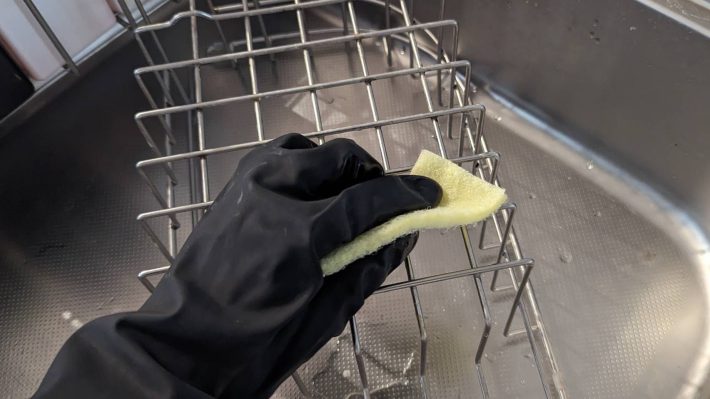 水垢が気になる水切りカゴ