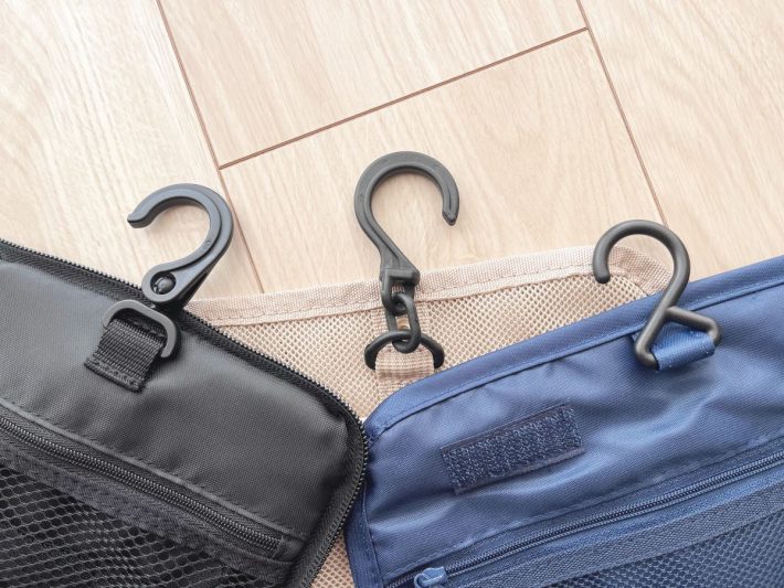 各ポーチの付属のフック