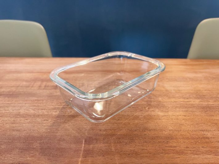 そのまま食卓へ出すこともできるガラス製容器