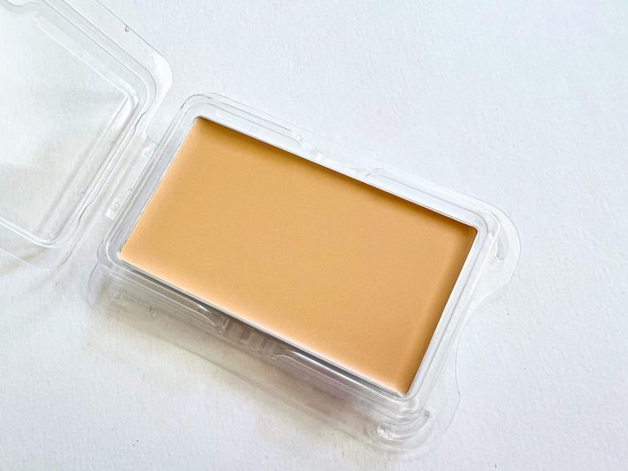 クッションローラーと相性が良いバーム状のファンデ