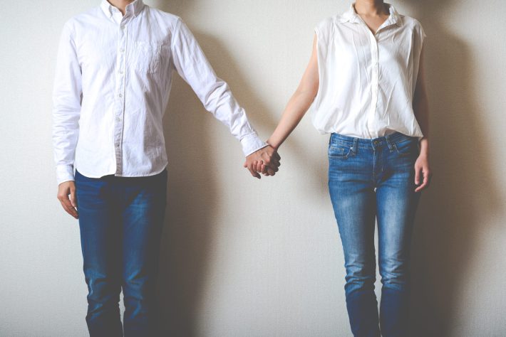 仲の良い男女カップル