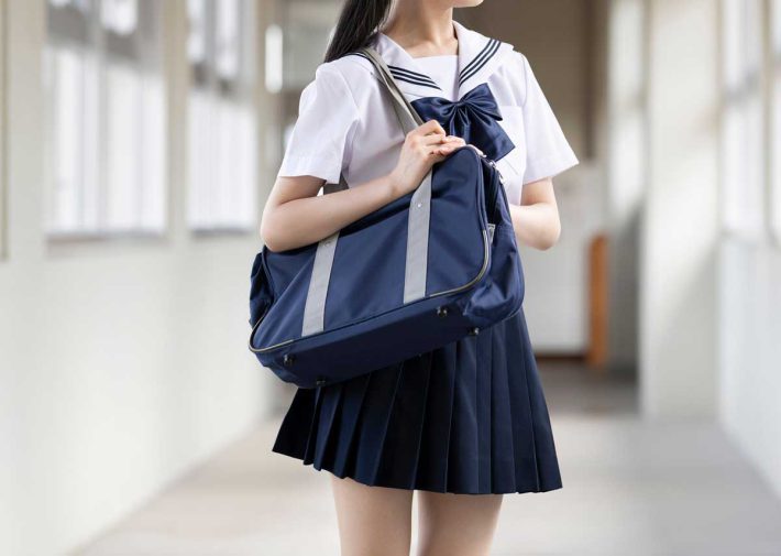 制服の女子