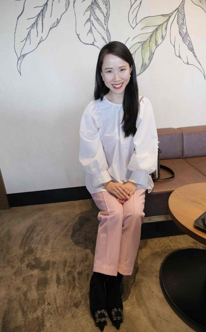 筆者がアドバイスした後の楓さんのコーデを再現