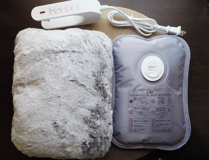 3coins_hotwaterbottle_202312_1_4