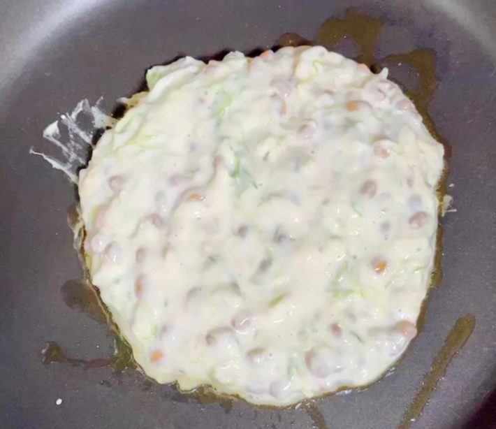 なるべく平たくして中火で焼く