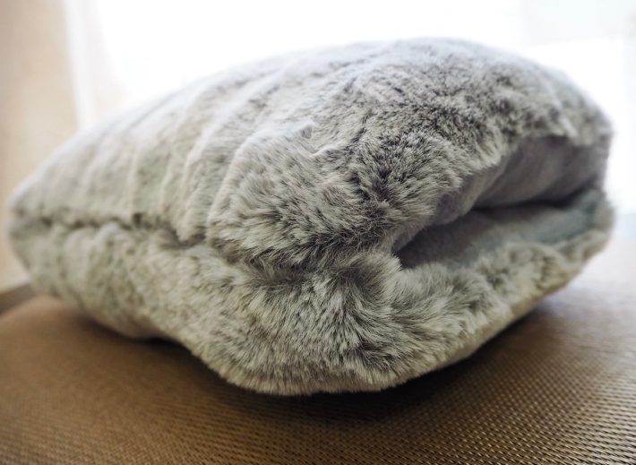 3coins_hotwaterbottle_202312_1_11