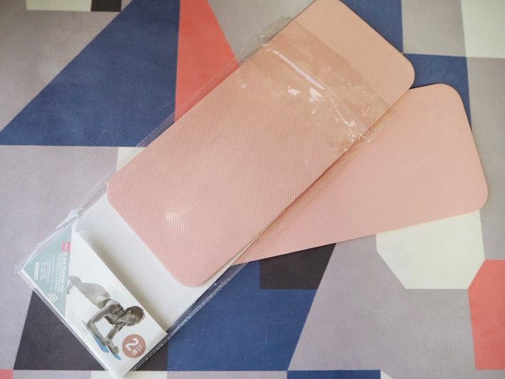 ダイソー「プランクトレーニングマット」