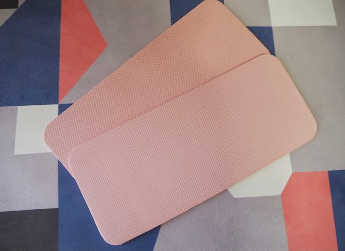 ダイソー「プランクトレーニングマット」