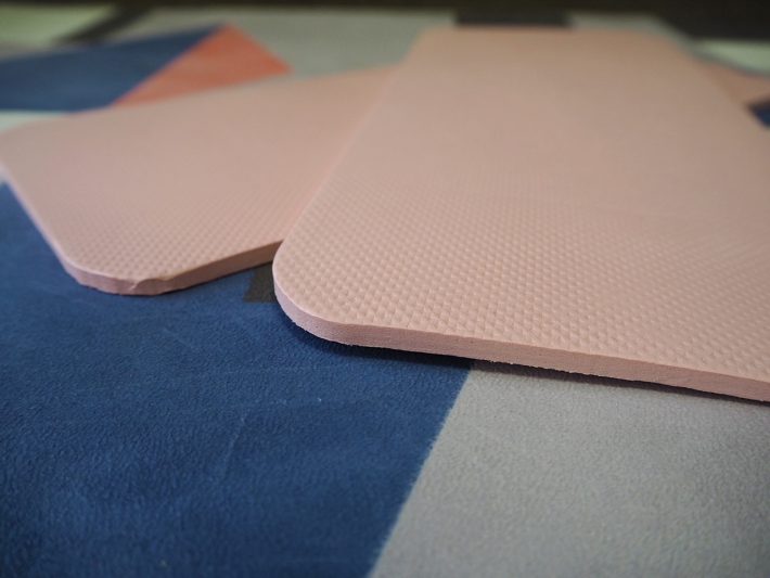 ダイソー「プランクトレーニングマット」