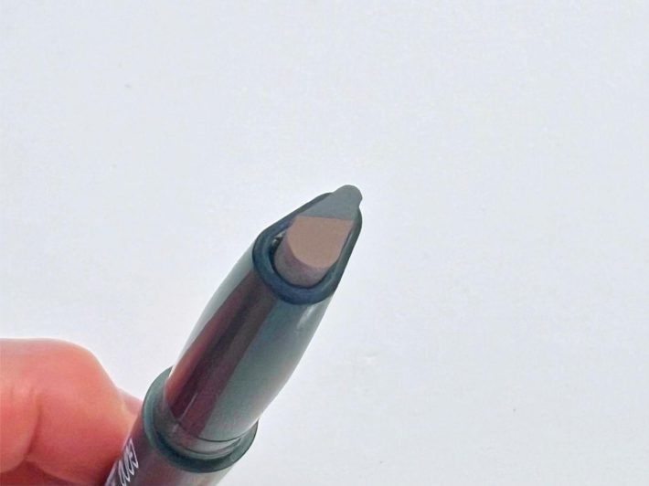 画期的な三角形の芯＆ツートーンカラー