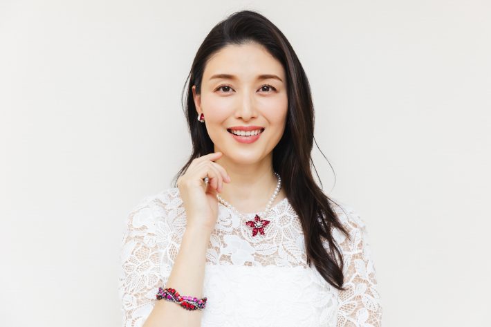 橋本マナミさん