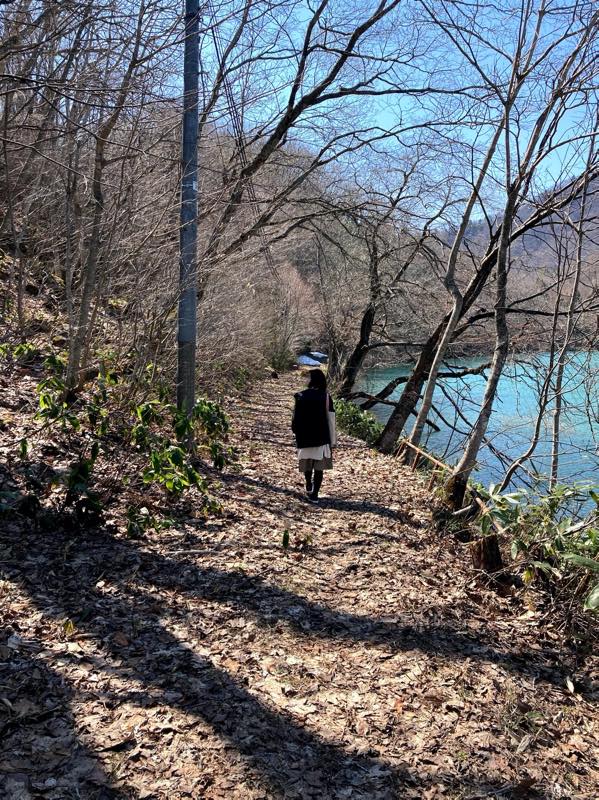 地方40代独身女性202402